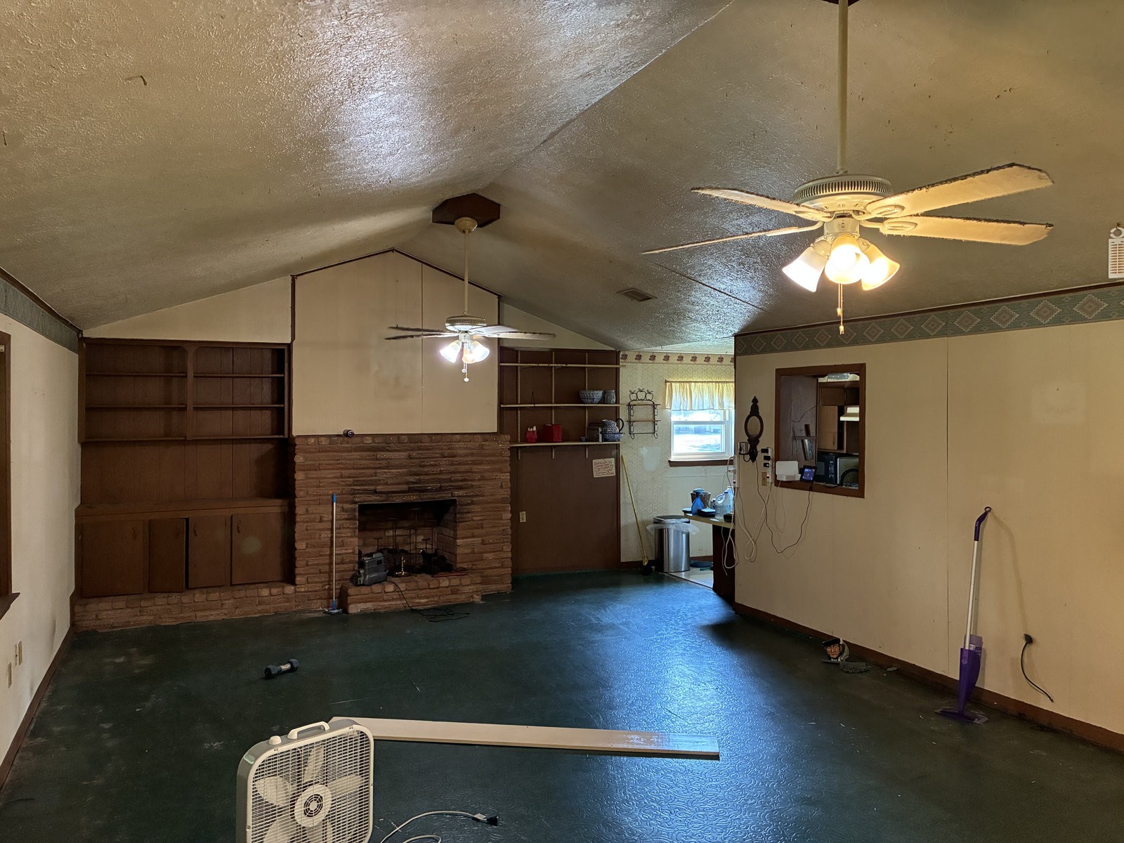 Living room before the remodel