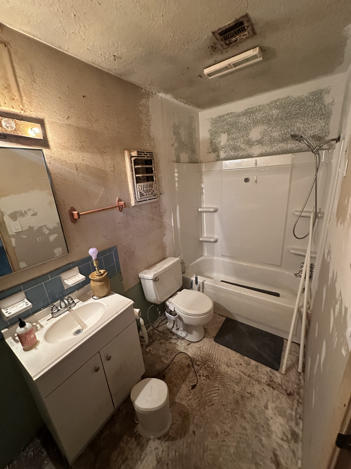 Bathroom before the remodel
